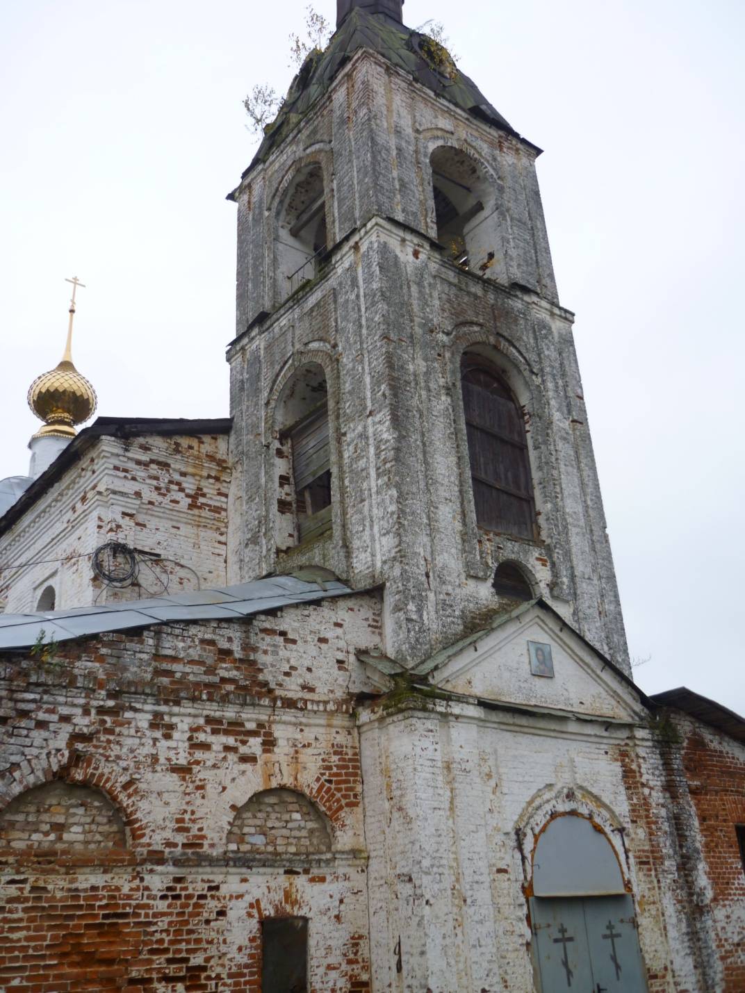 Храмовый комплекс: церковь Скорбященская, церковная сторожка, XVIII в. -  Культурное наследие