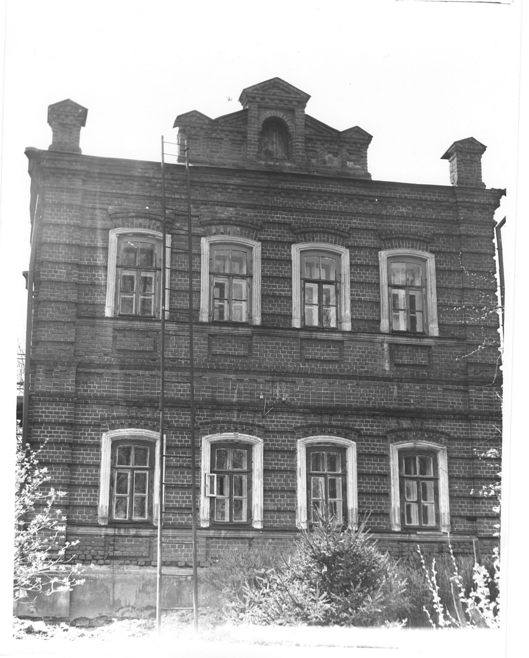 Ансамбль городской больницы, 1898 г.: - главный корпус; - восточный корпус;  - больничная ограда - Культурное наследие